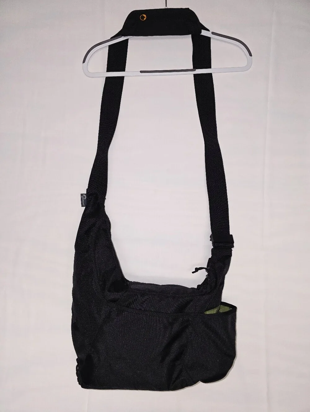 Lowepro Passport Sling Camera Bag - Black with Green Interior